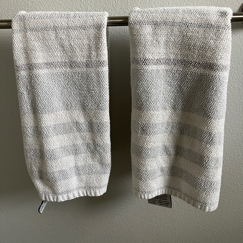 UGG hand towel set